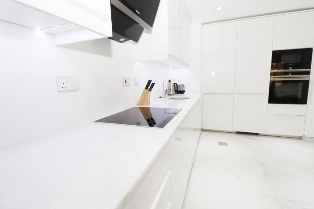 Luxury Casa Premium Studio Apartments - With Full Kitchen, Balcony At Jbr Beach Dubái Exterior foto
