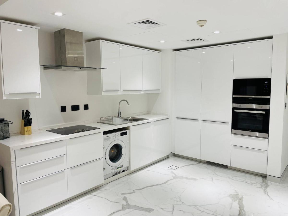 Luxury Casa Premium Studio Apartments - With Full Kitchen, Balcony At Jbr Beach Dubái Exterior foto