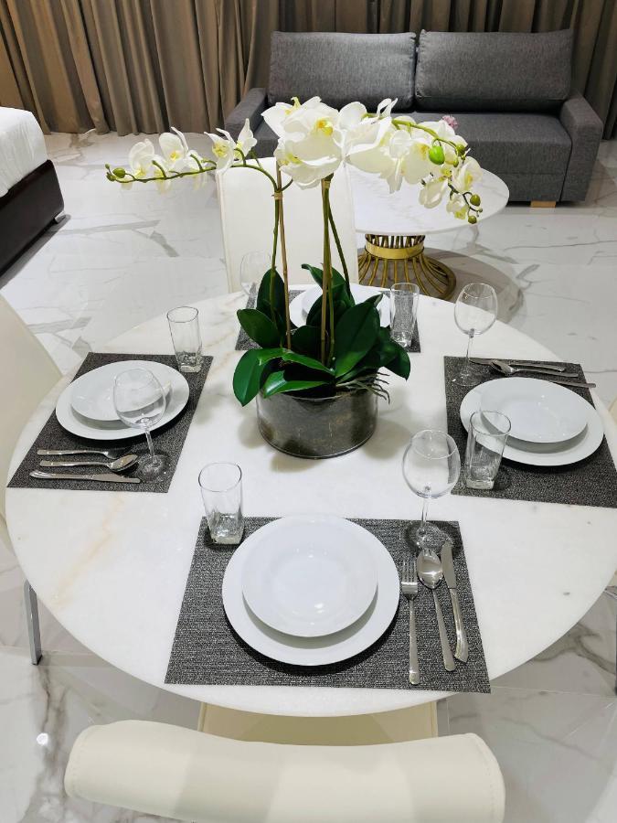 Luxury Casa Premium Studio Apartments - With Full Kitchen, Balcony At Jbr Beach Dubái Exterior foto