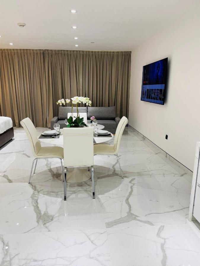 Luxury Casa Premium Studio Apartments - With Full Kitchen, Balcony At Jbr Beach Dubái Exterior foto